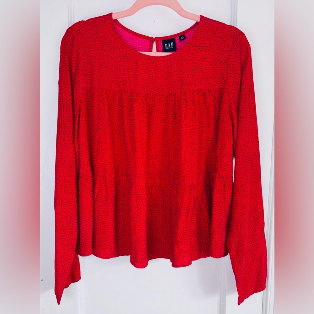 GAP Red and Black Textured Fabric top Sz Medium